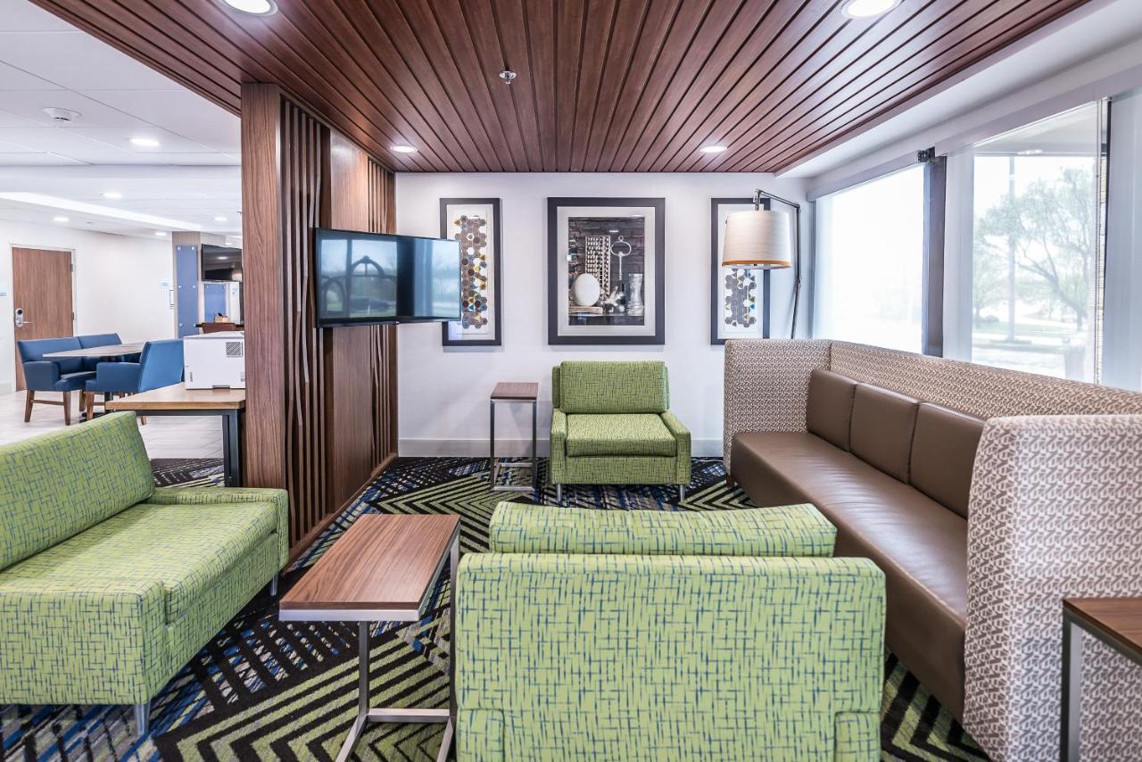Holiday Inn Express Flint-Campus Area By Ihg Exterior foto