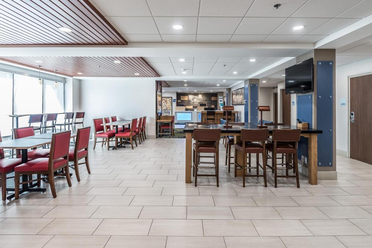 Holiday Inn Express Flint-Campus Area By Ihg Exterior foto