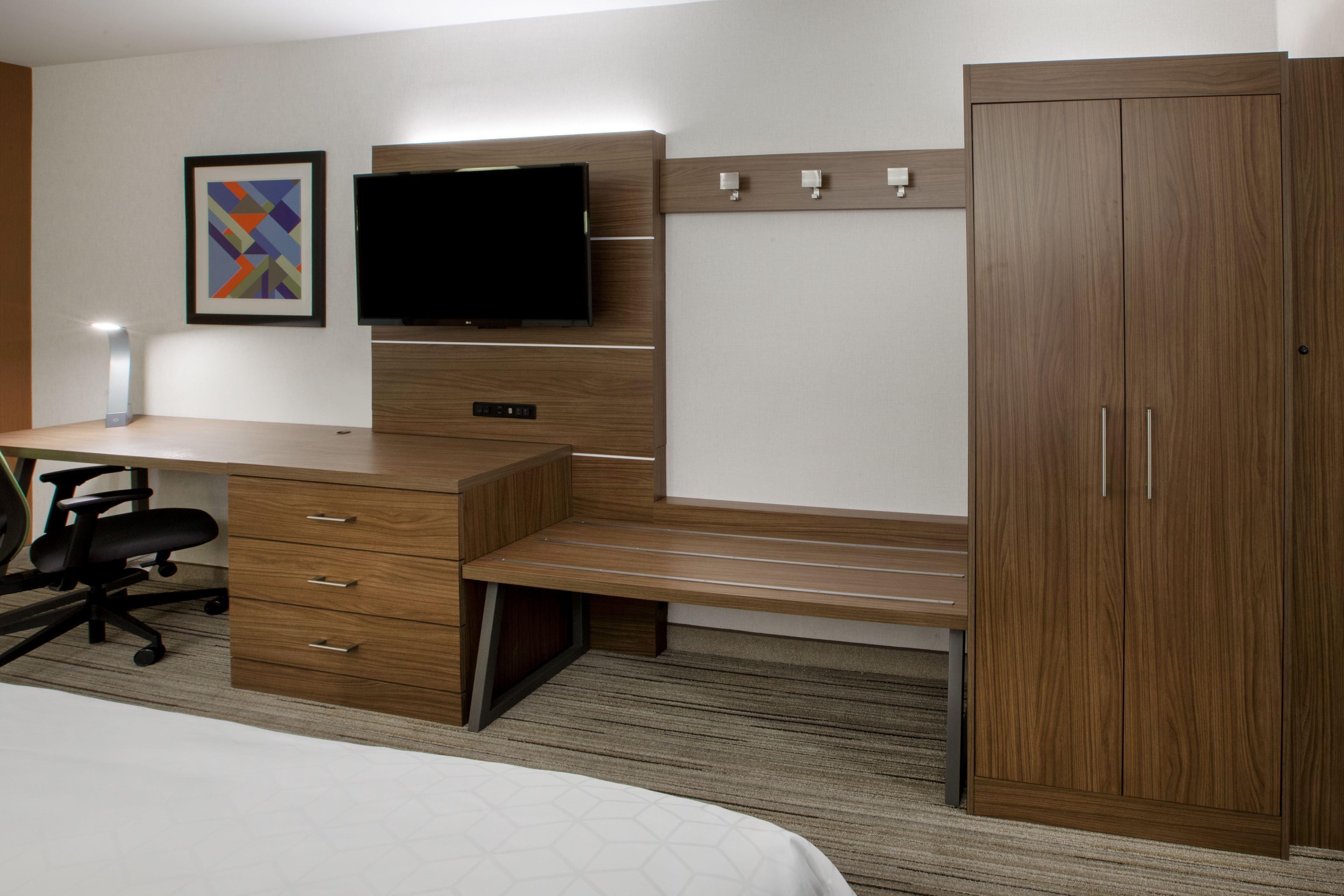 Holiday Inn Express Flint-Campus Area By Ihg Exterior foto