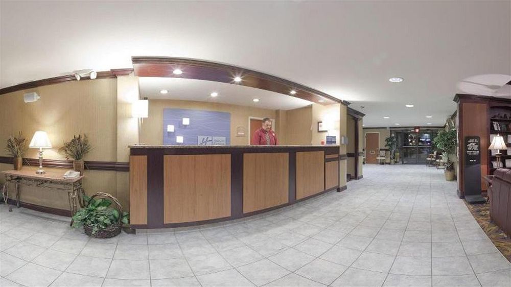 Holiday Inn Express Flint-Campus Area By Ihg Exterior foto